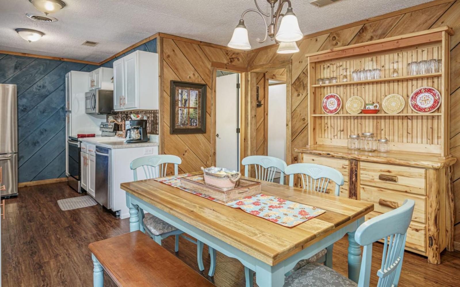 Wooded Bliss Hot Tub Single Level Cabin With No Steps Rocking Chairs And Wooded Views Pigeon Forge Exterior photo